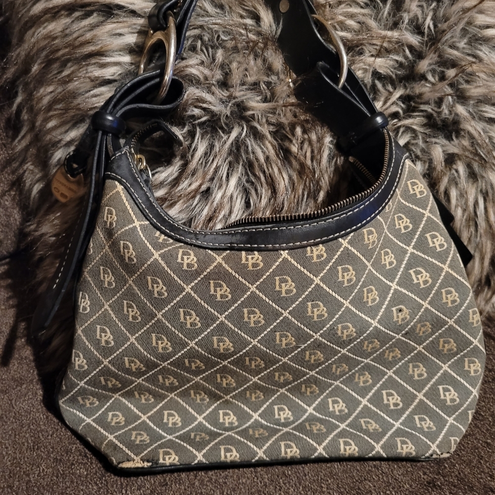 Hobo style purse